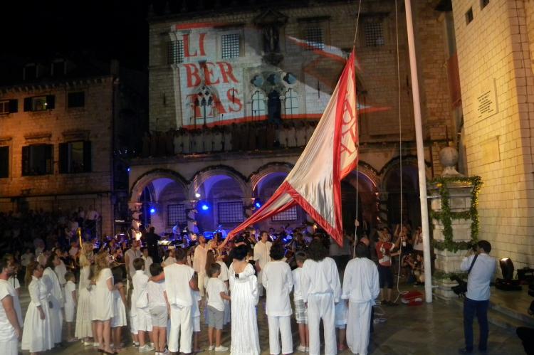 Svečano podizanje zastave Libertas